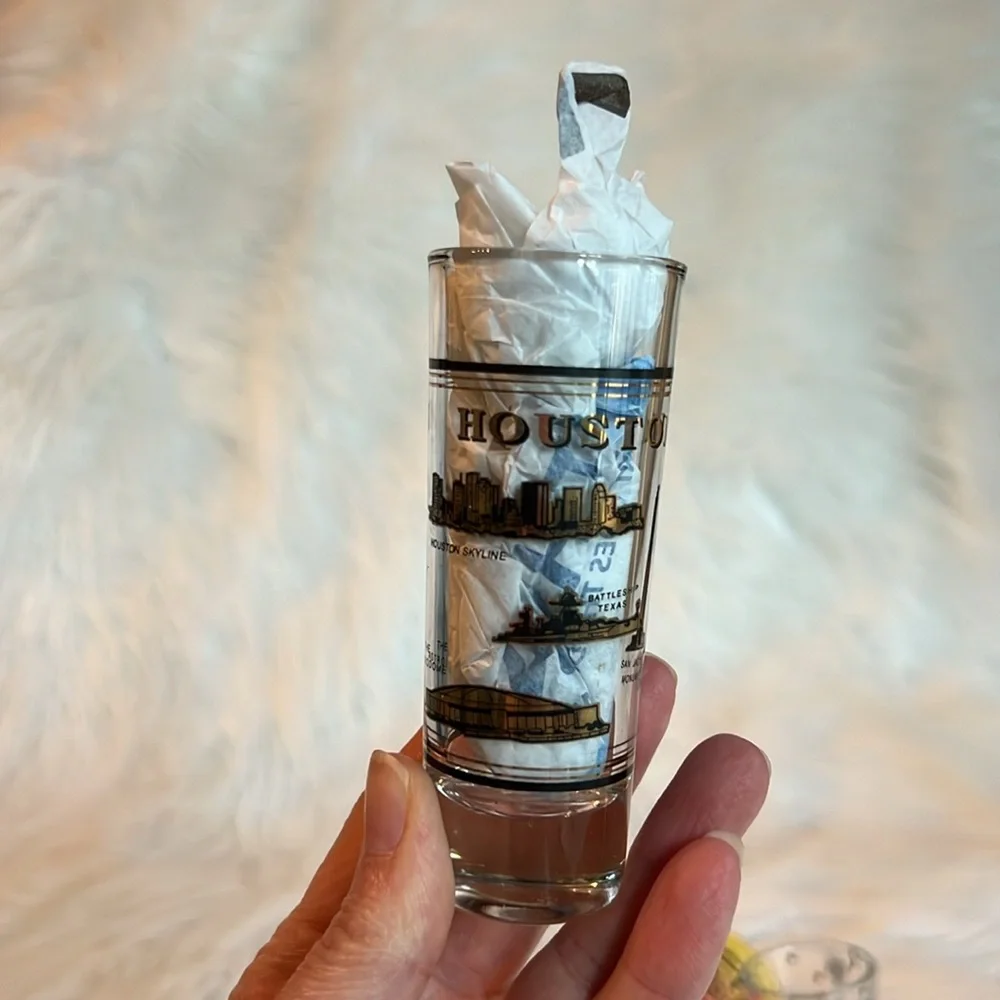 Set of 8 Shot Glasses NEW YORK, MEXICO, HOUSTON TEXAS, REPUBLICA DOMINICANA